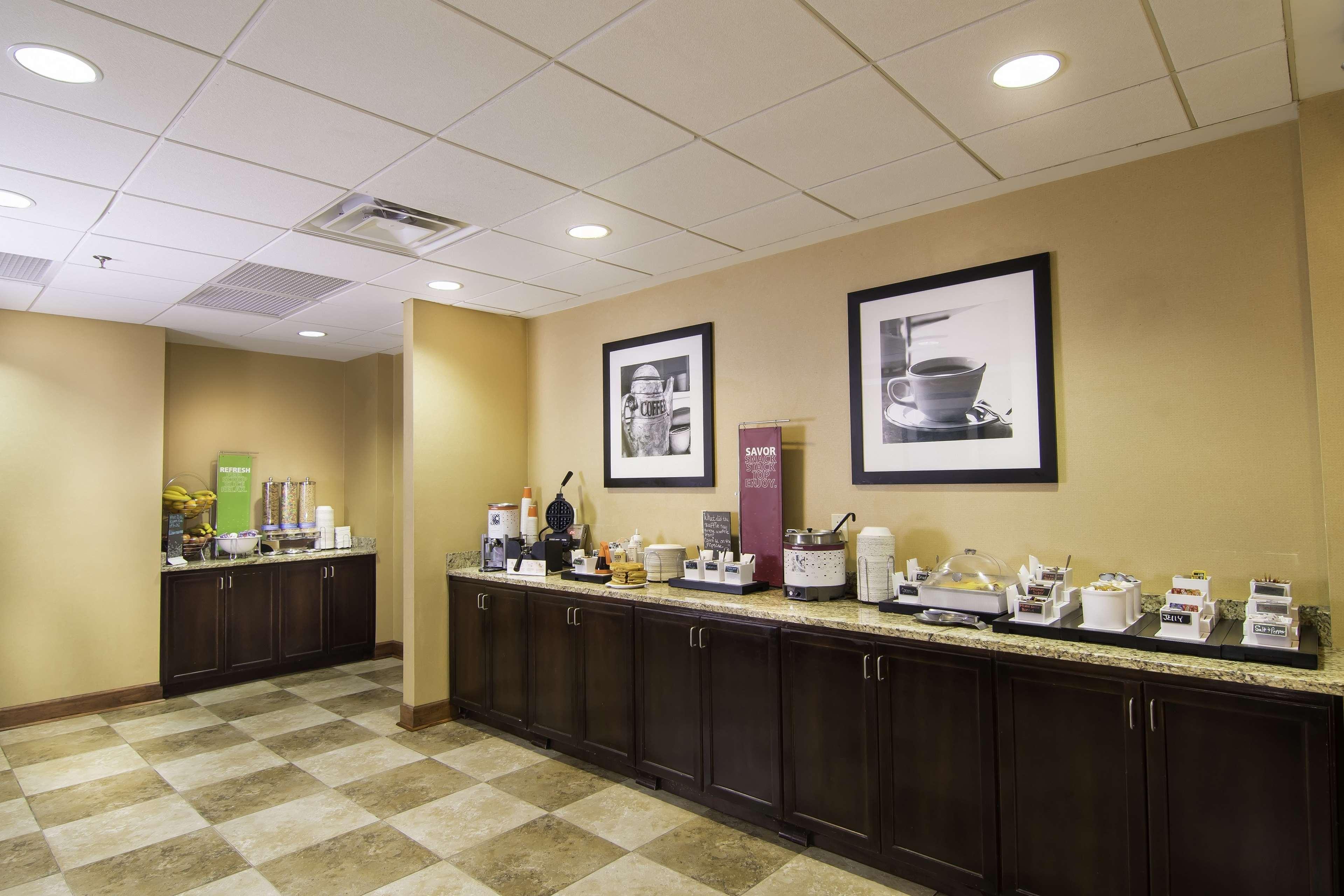 Hampton Inn Kingsland Eksteriør billede