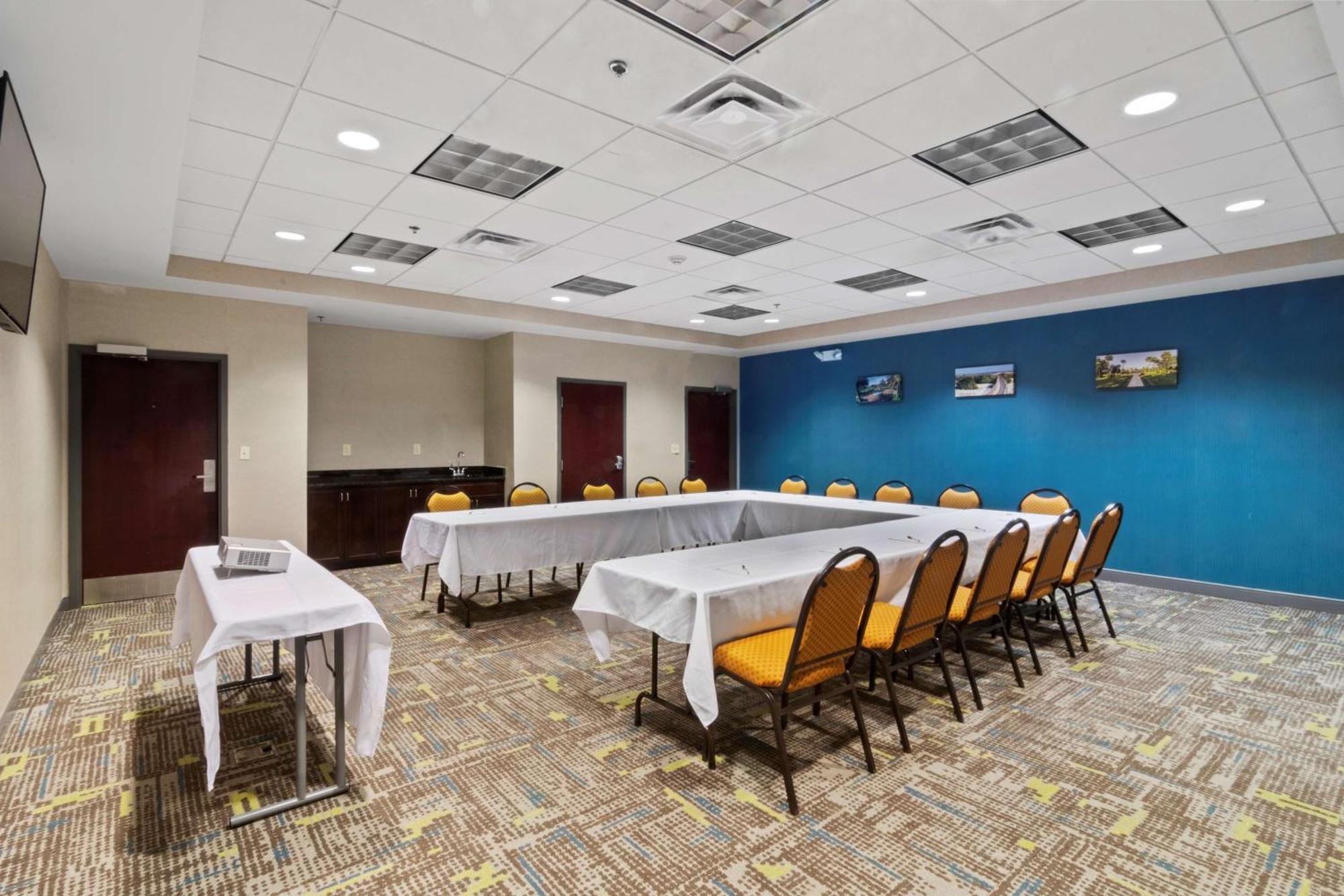 Hampton Inn Kingsland Eksteriør billede