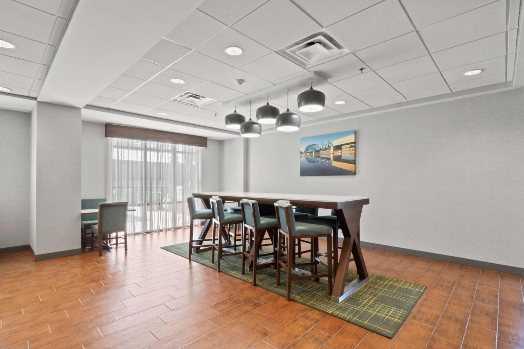 Hampton Inn Kingsland Eksteriør billede