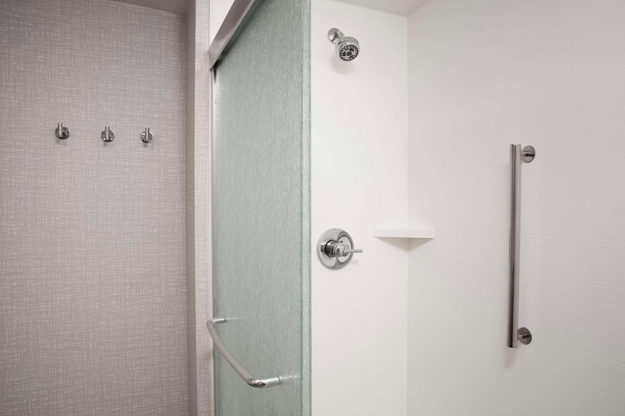Hampton Inn Kingsland Eksteriør billede
